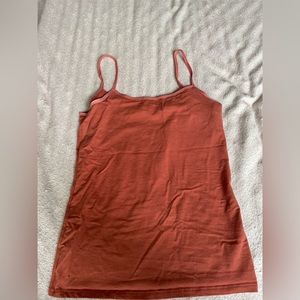 Simple but chic tank top!